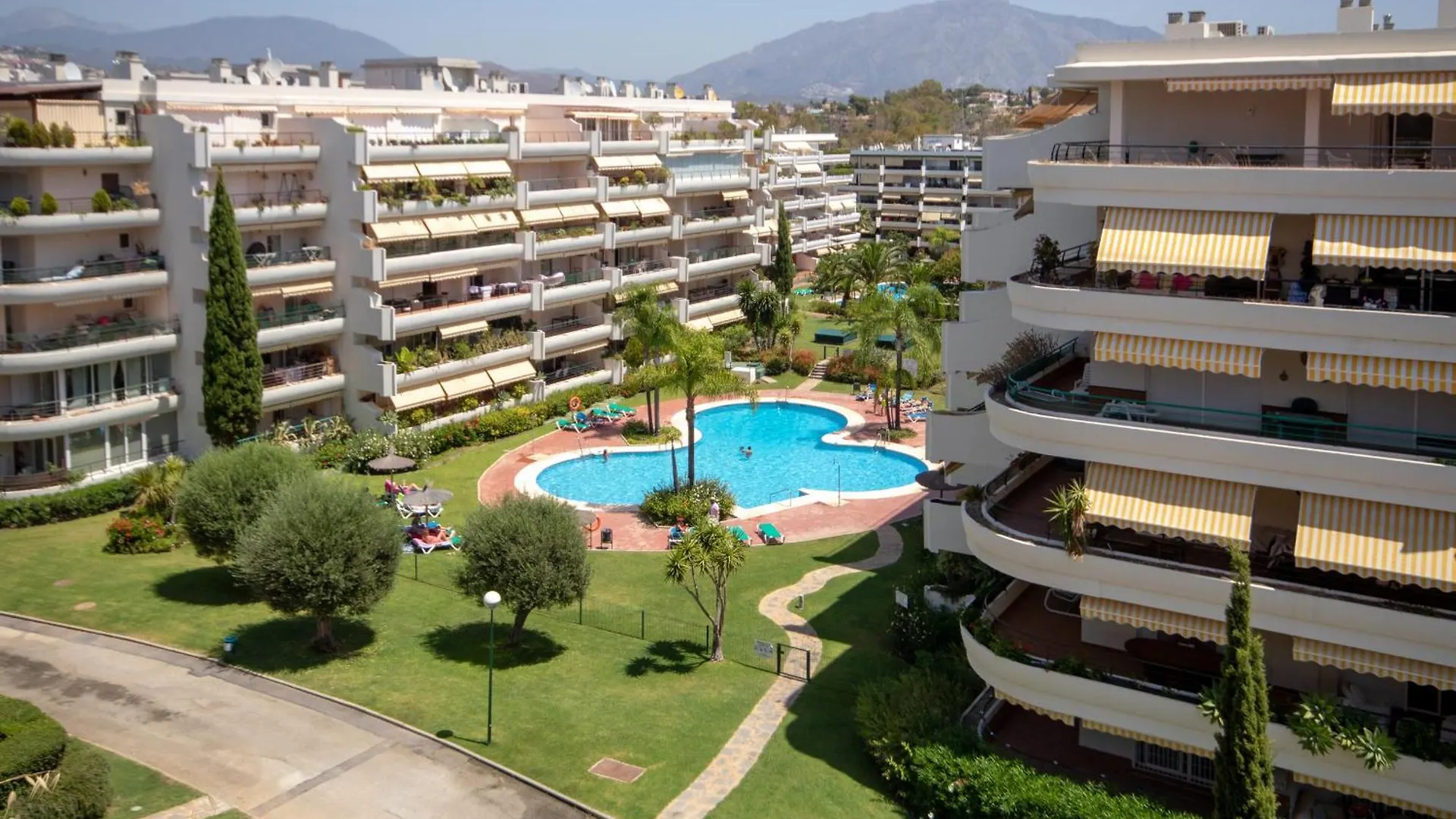 Apartment Spacious Modern Penthouse Guadalmina, San Pedro Marbella Spain
